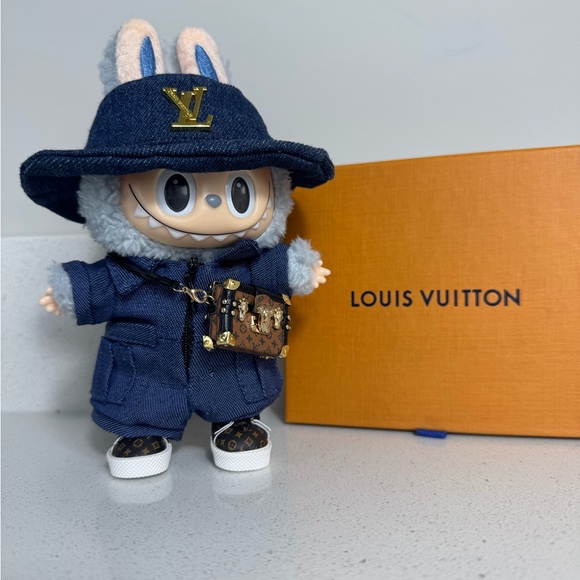 Private Label Handbags - LABUBU FASHION INSPIRED OUTFIT, NEW 🆕